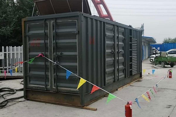 泉港发电机租赁空气滤清器多久更换一次?
